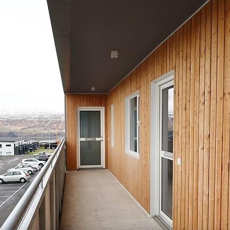 Nice & Cozy Two Bedroom Apartment With A Balcony Akureyri Exteriör bild